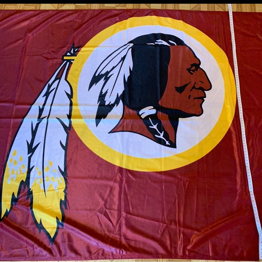 Washington Redskins Flag - Picture 6 of 8